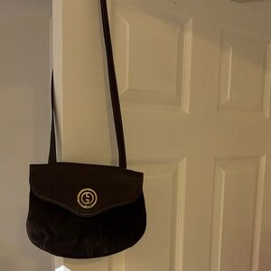 Gucci authentic Elegant Brown Suede Shoulder /Crossbody Bag